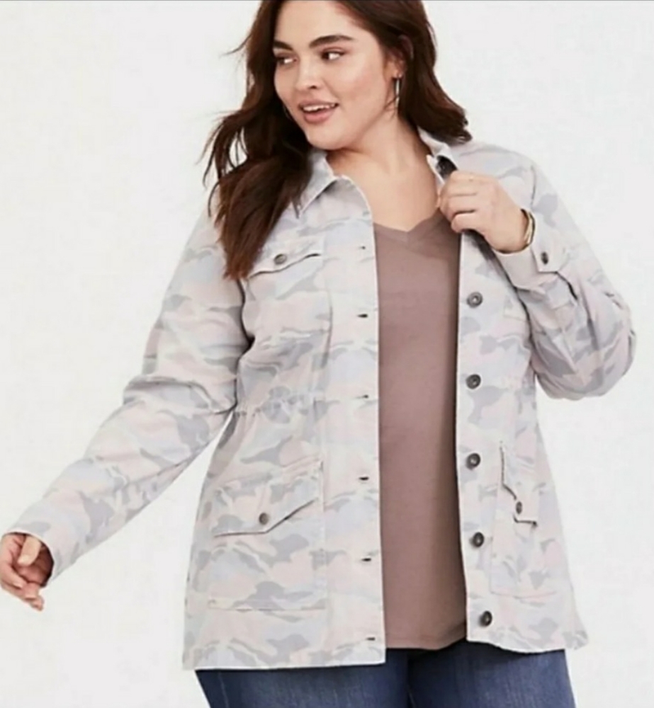 TORRID pink/taupe camo jacket